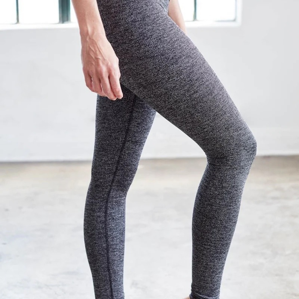 DYI Herringbone black & white tights